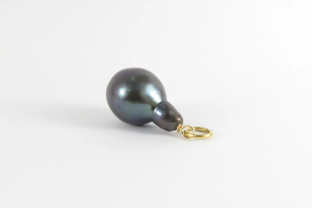 Baroque Pearl Pendant - Image 4