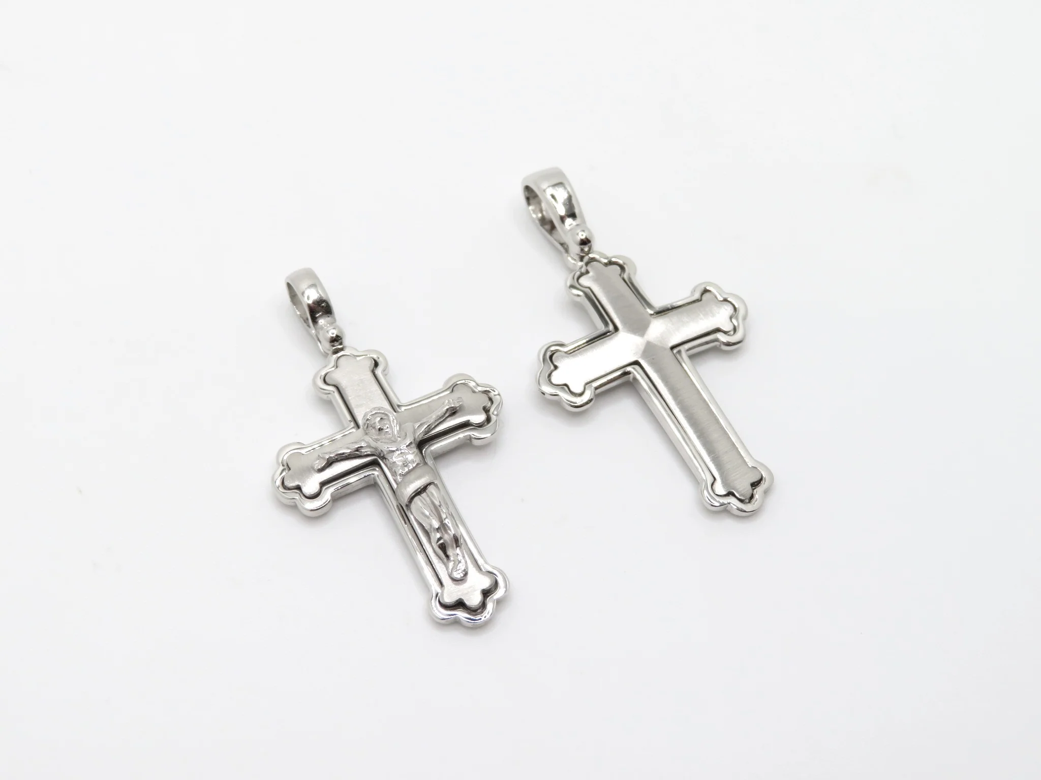 Sterling Silver Mid Size Budded Cross Pendant - Image 8