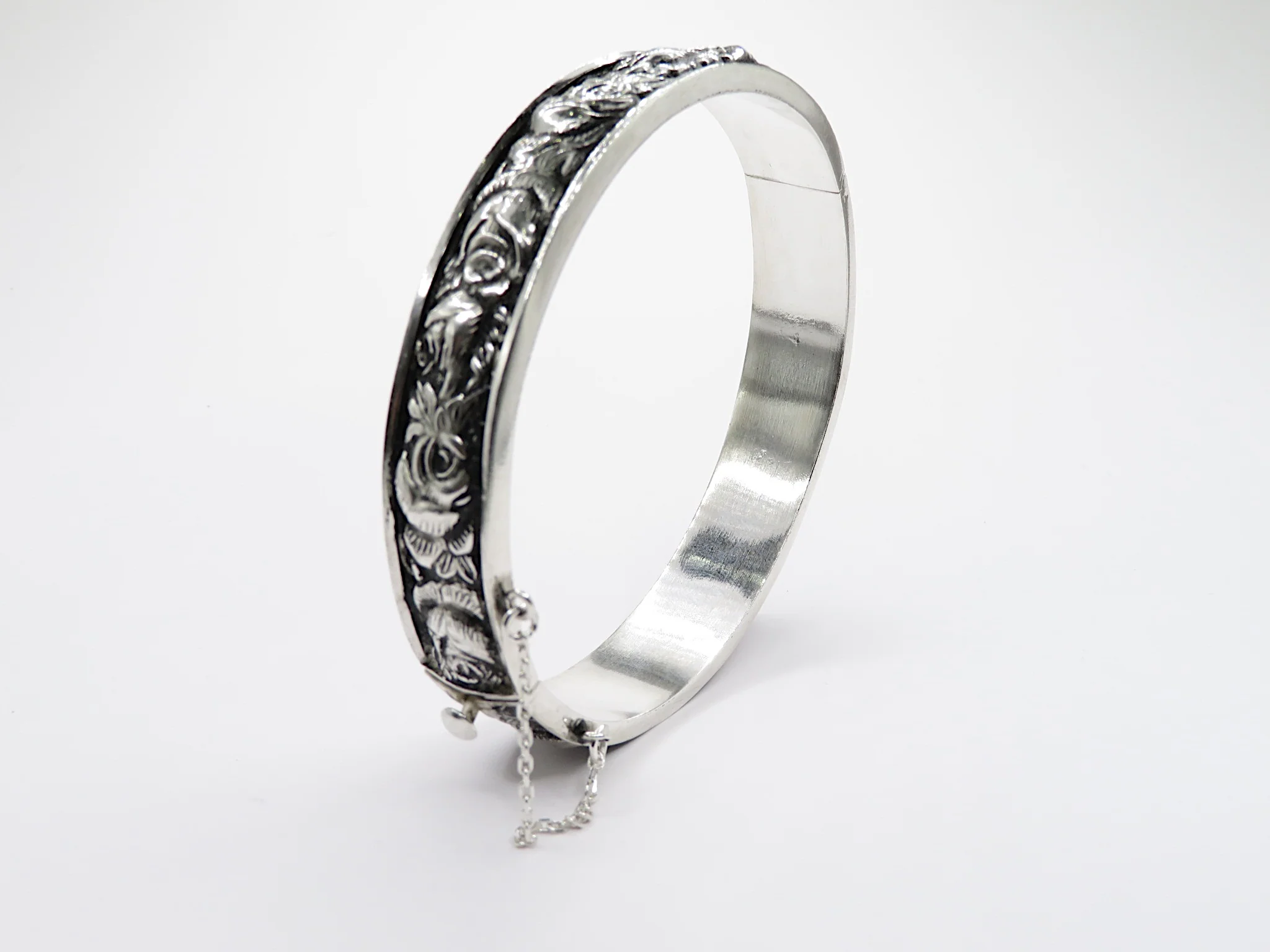 Sterling Silver Heritage Bangle - Image 3