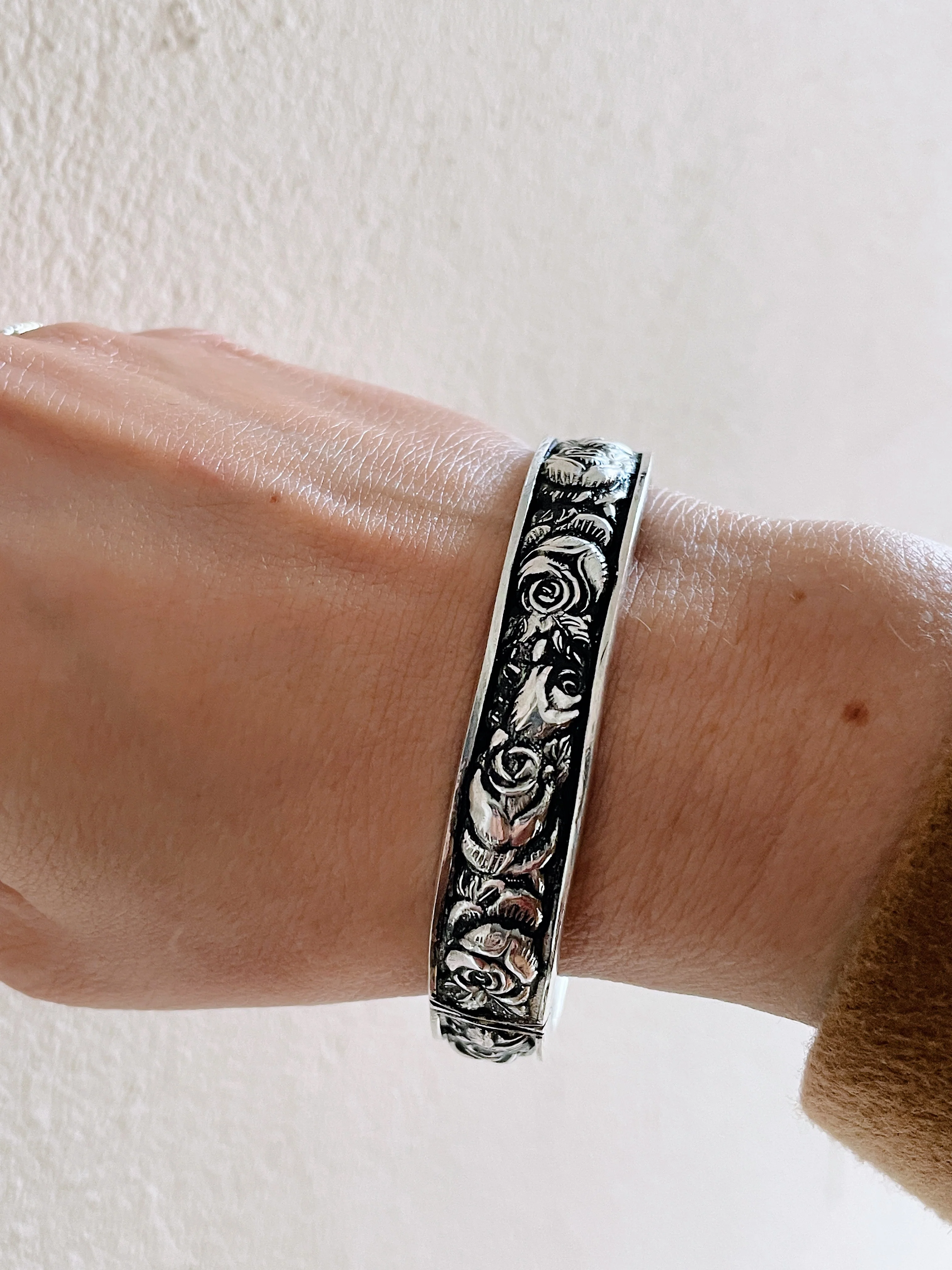 Sterling Silver Heritage Bangle - Image 4