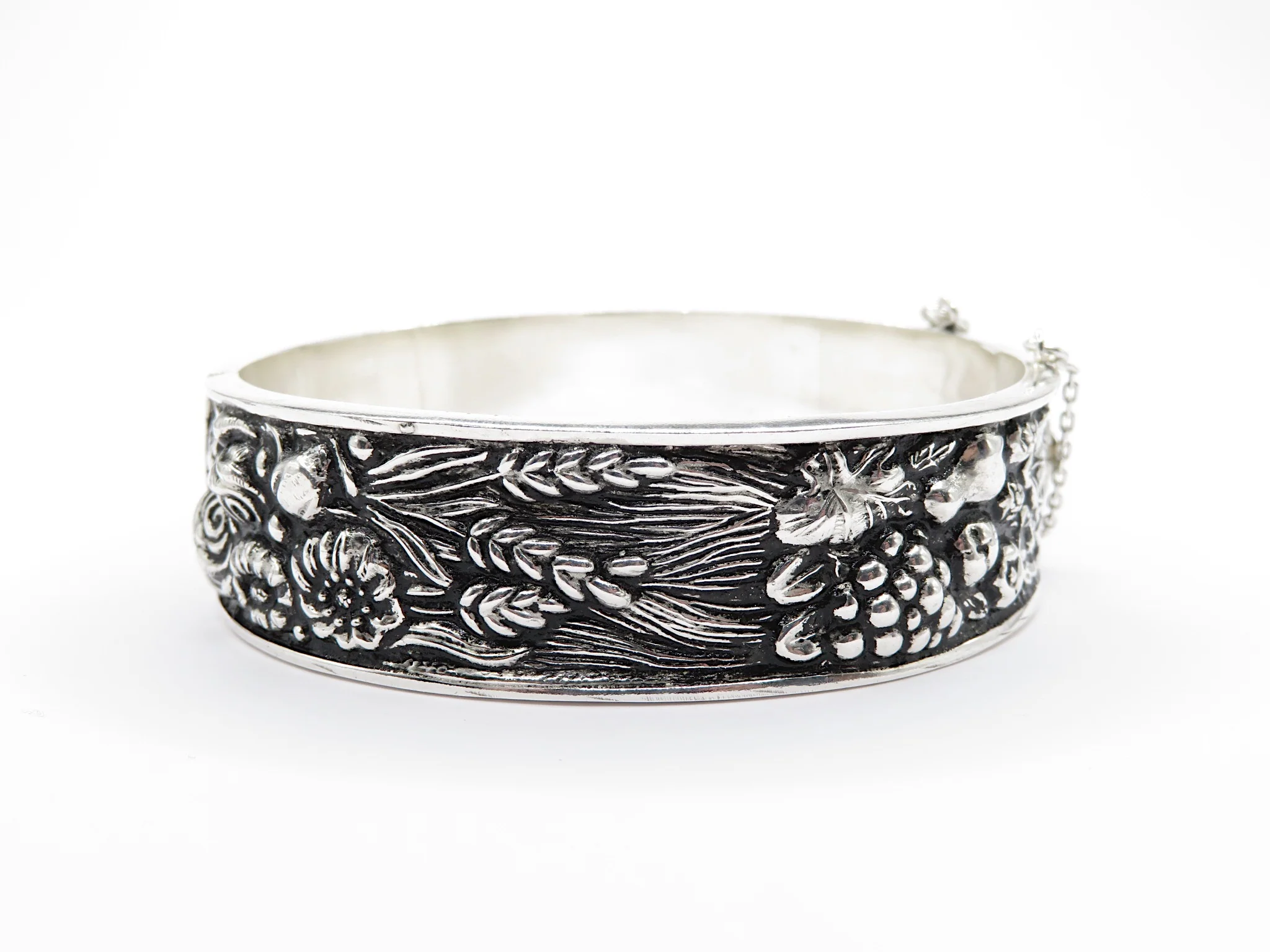 Sterling Silver Heritage Bangle - Image 6