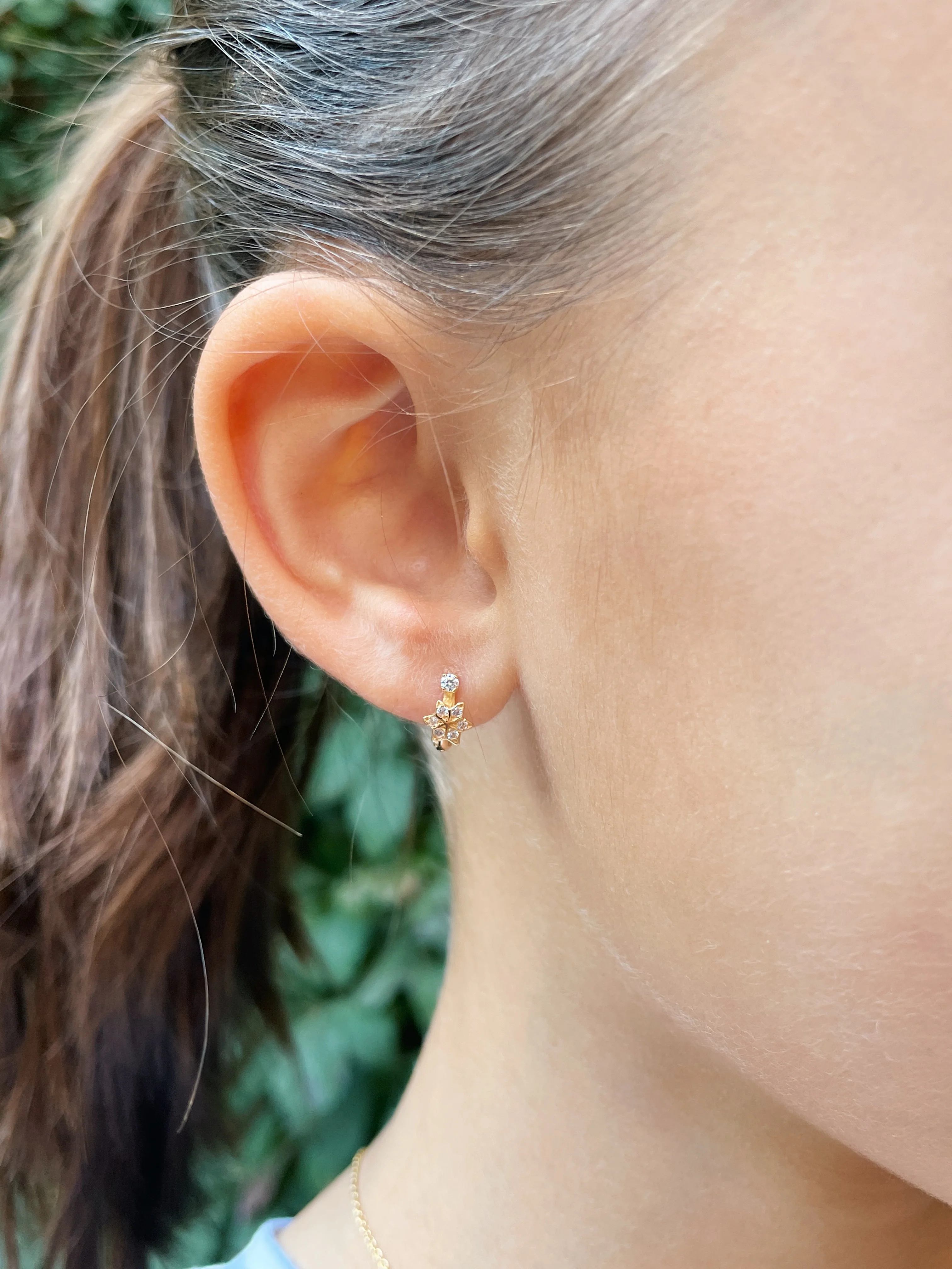 19.25k Yellow Gold Star Children's Earring - Image 4